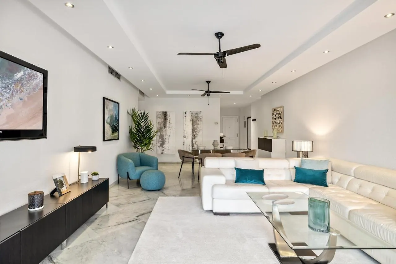 Pool View Apartment In Casa Sevilla - Puerto Banus Marbella